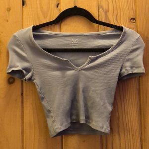 Cropped notch top